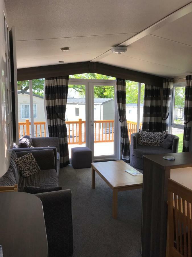 Castle Brake Holiday Park 埃克塞特 外观 照片